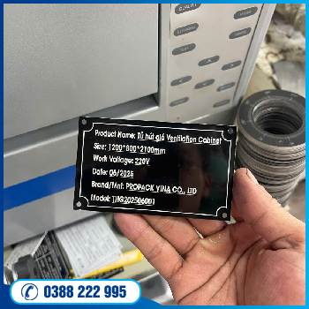 Sản phẩm khắc laser trên vật liệu nhôm anode đen, trắng